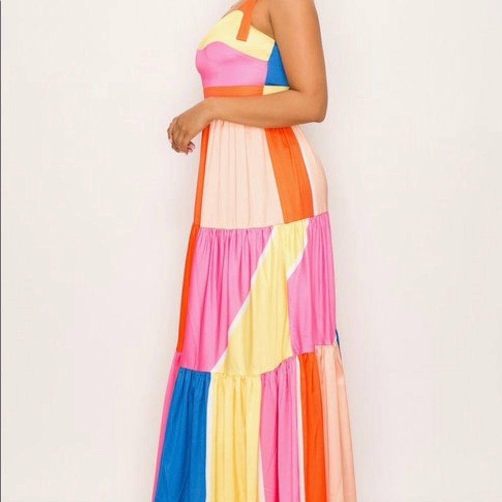 Dress - Picture 7 of 8